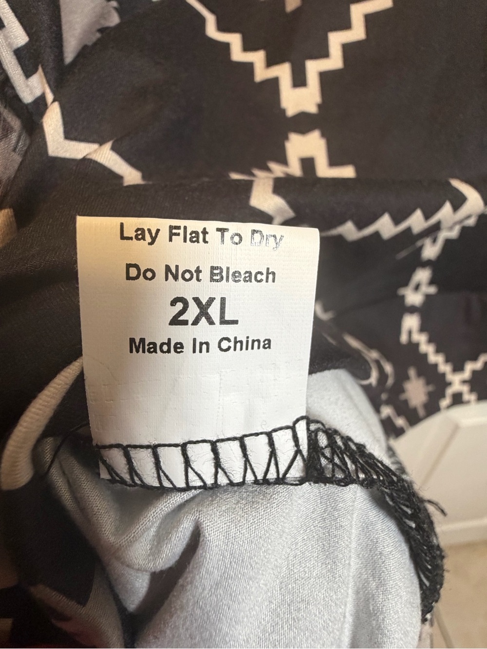 Sterling Kreek 2XL Black Geometric Print Blouse Sheer Balloon Sleeves - Picture 7 of 9